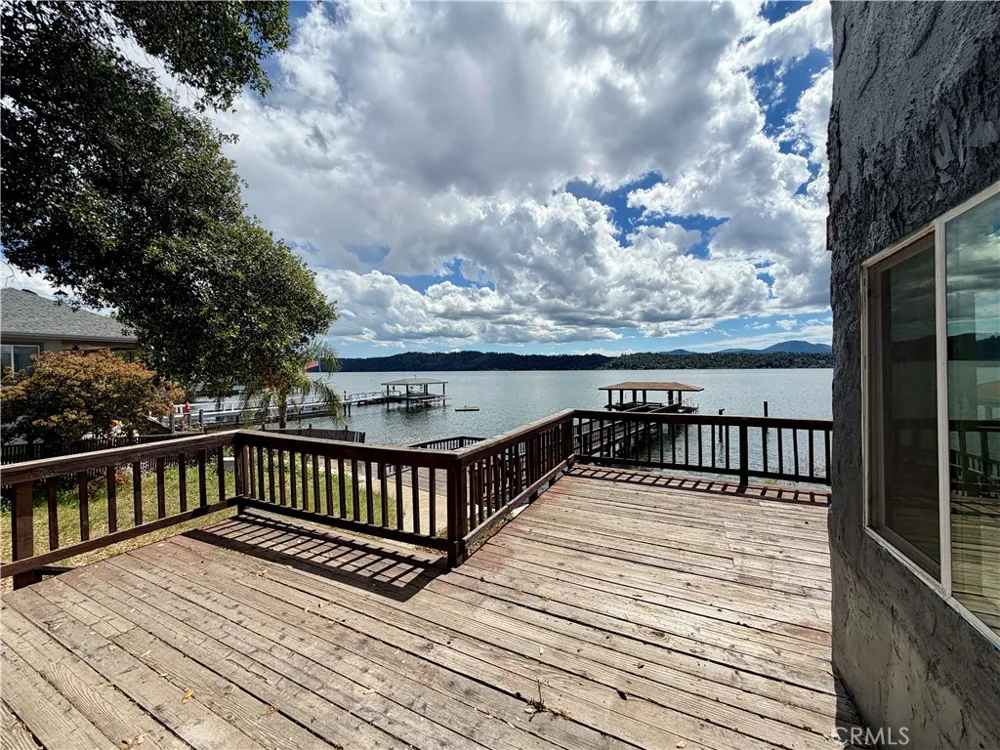 10523 E Highway 20 Clearlake Oaks, CA 95423