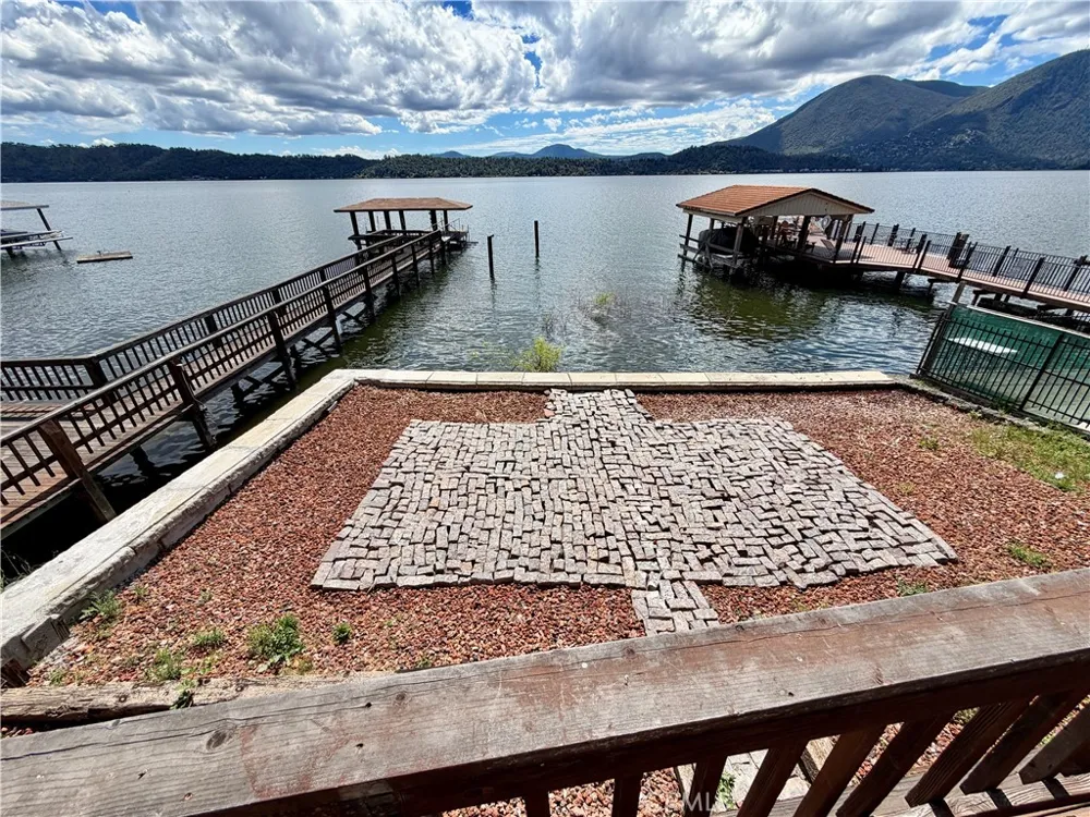 10523 E Highway 20 Clearlake Oaks, CA 95423