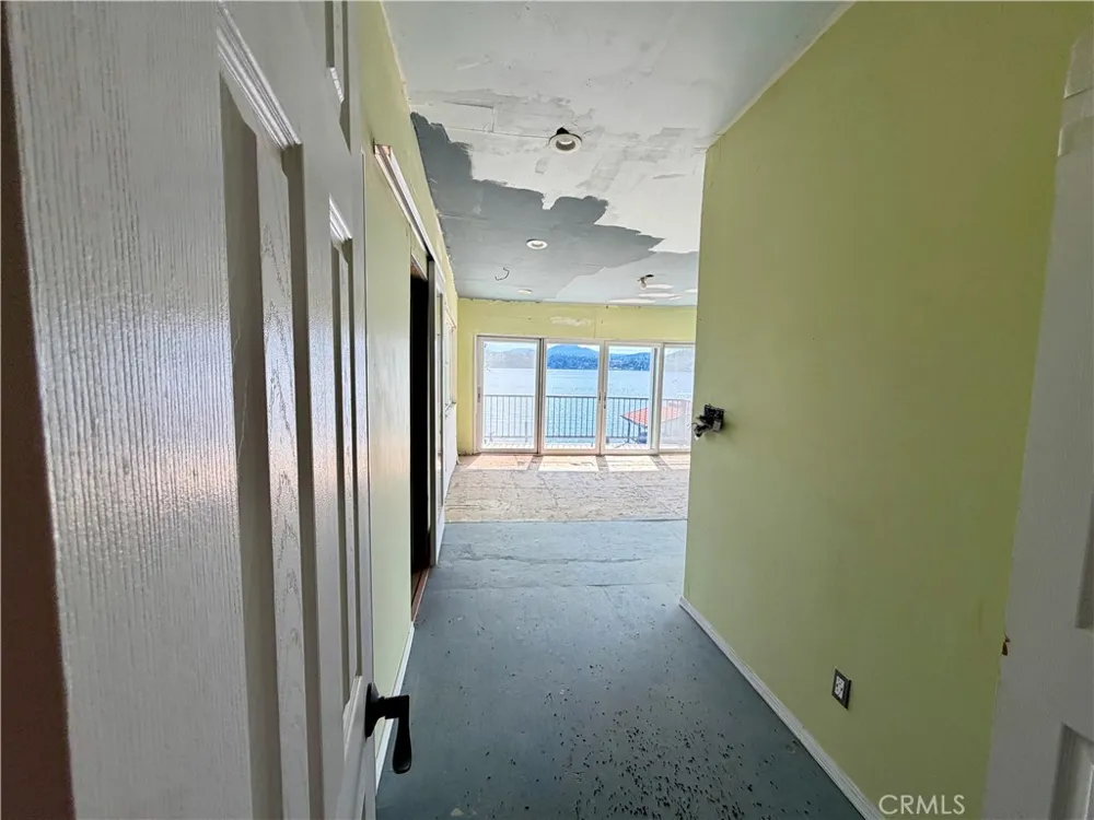 10523 E Highway 20 Clearlake Oaks, CA 95423