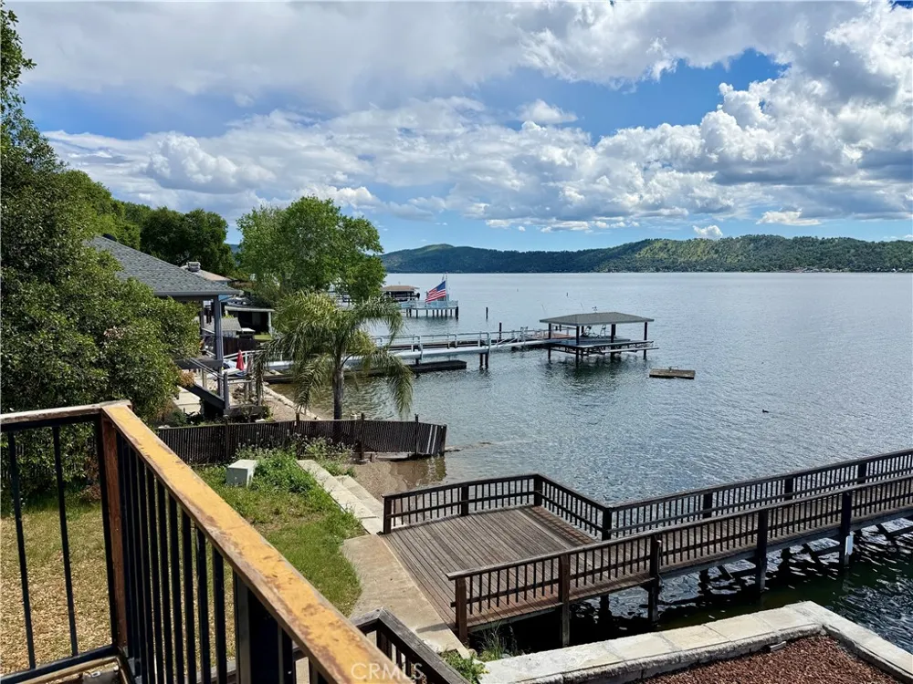 10523 E Highway 20 Clearlake Oaks, CA 95423