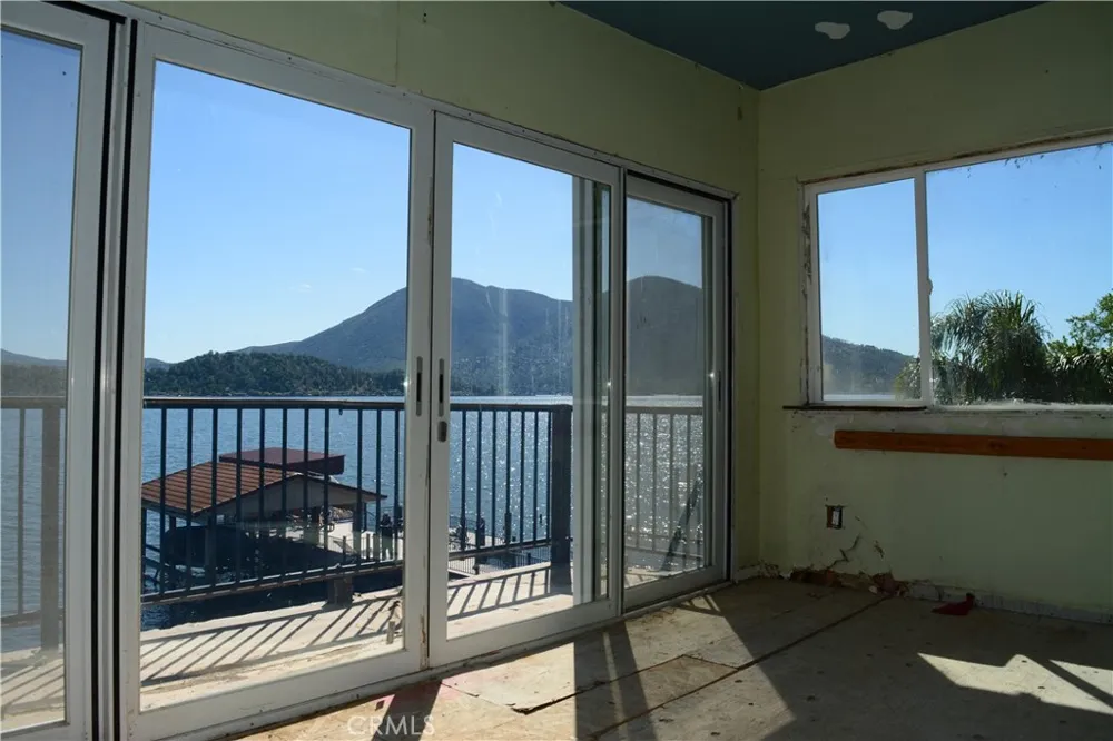 10523 E Highway 20 Clearlake Oaks, CA 95423