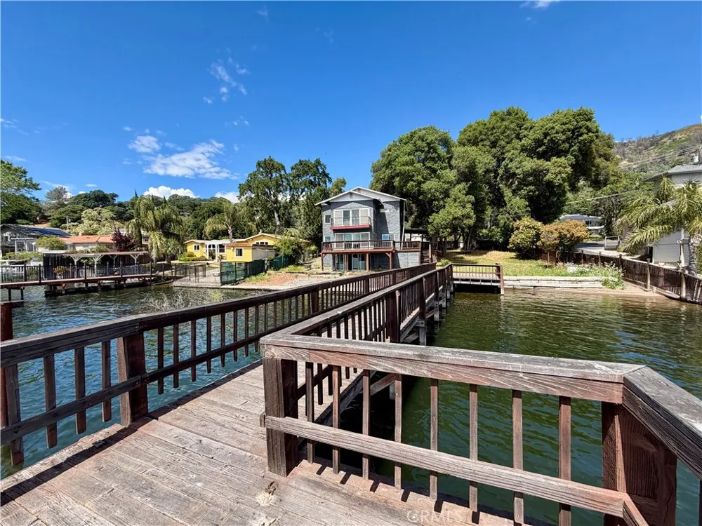 10523 E Highway 20 Clearlake Oaks, CA 95423