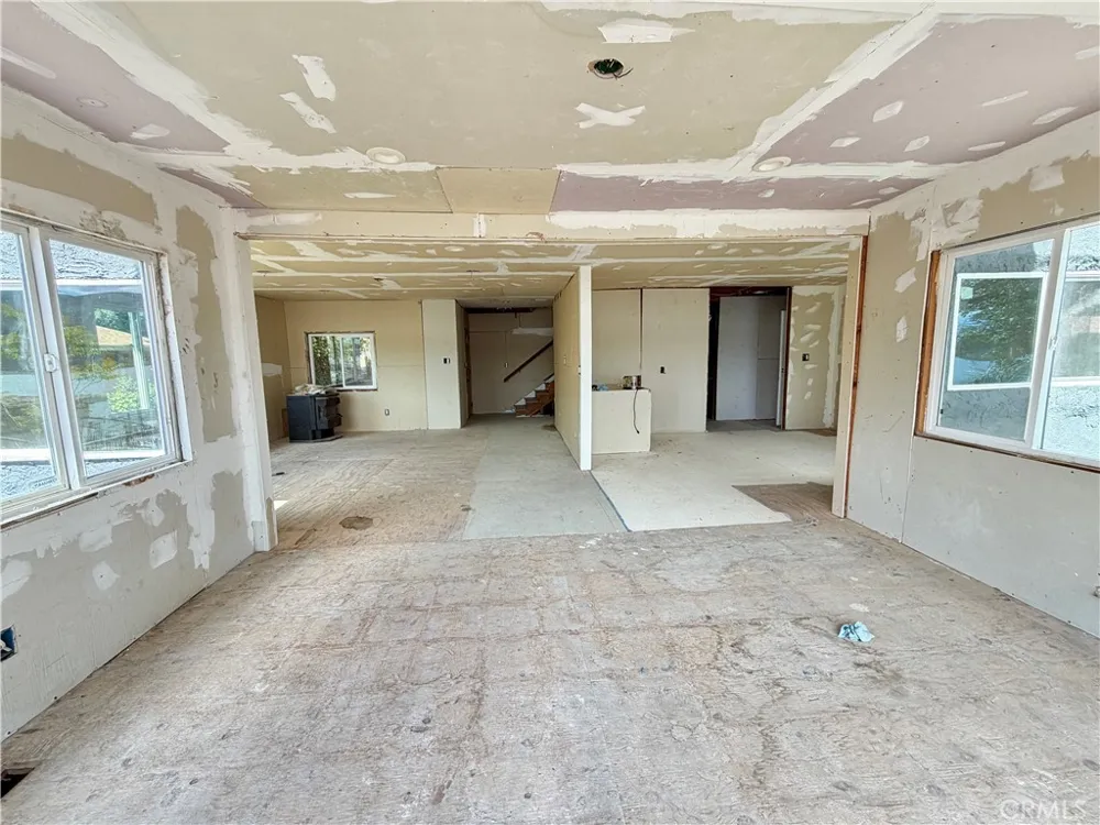 10523 E Highway 20 Clearlake Oaks, CA 95423