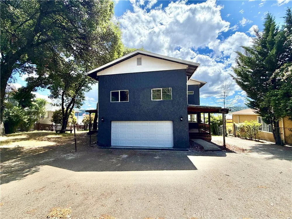 10523 E Highway 20 Clearlake Oaks, CA 95423