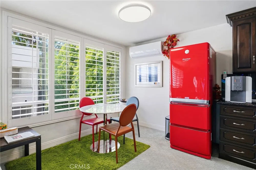 429 Oakhurst Drive #301 Beverly Hills, CA 90210