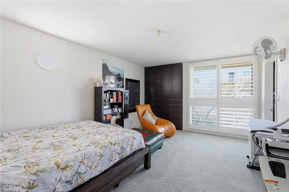 429 Oakhurst Drive #301 Beverly Hills, CA 90210