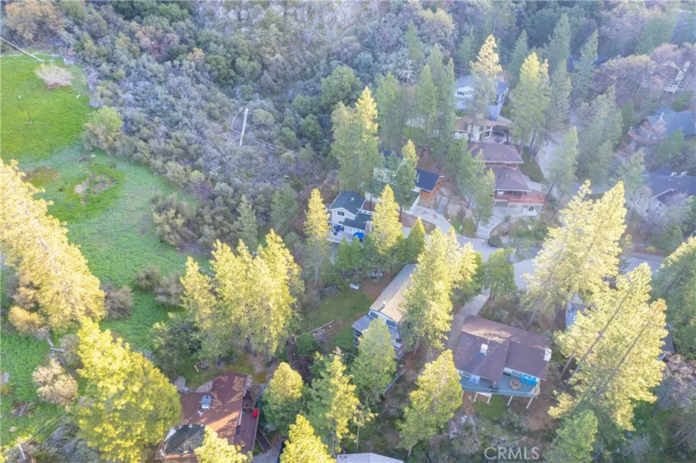 37748 Marina View Drive Bass Lake, CA 93604