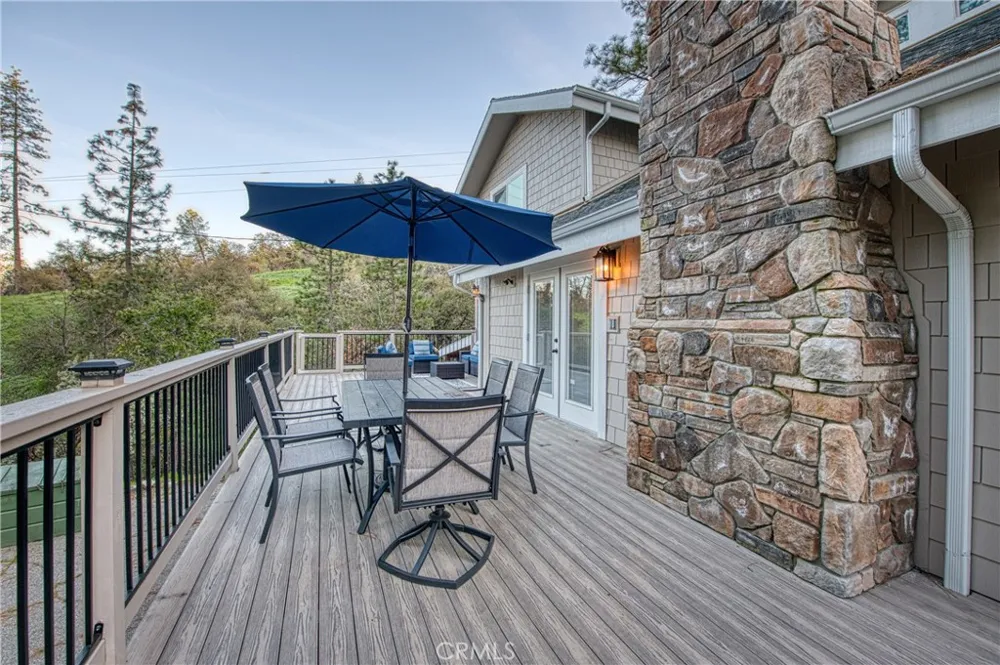 37748 Marina View Drive Bass Lake, CA 93604
