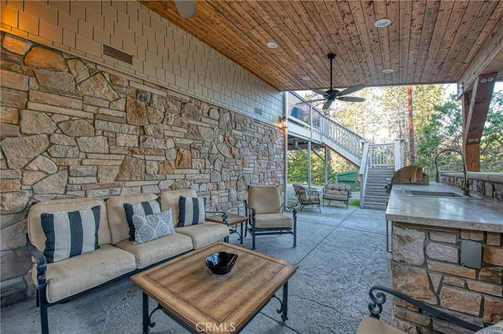 37748 Marina View Drive Bass Lake, CA 93604