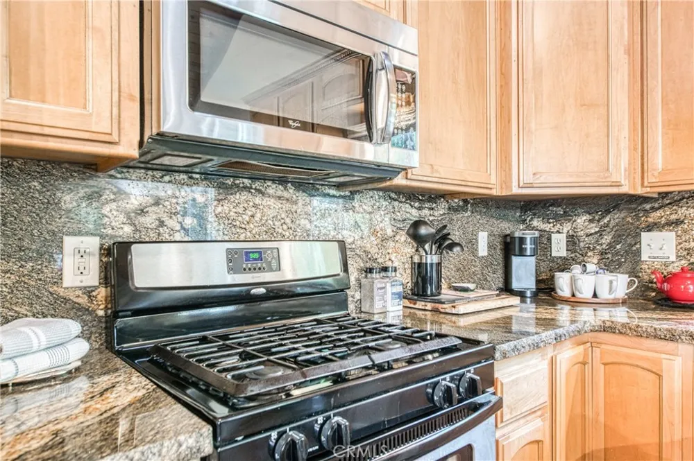 37748 Marina View Drive Bass Lake, CA 93604