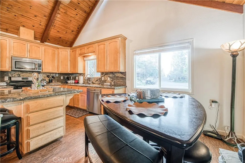 37748 Marina View Drive Bass Lake, CA 93604