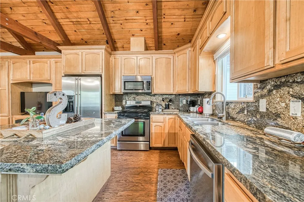 37748 Marina View Drive Bass Lake, CA 93604