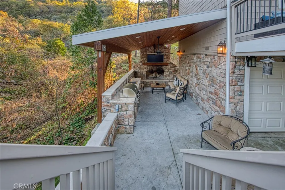 37748 Marina View Drive Bass Lake, CA 93604