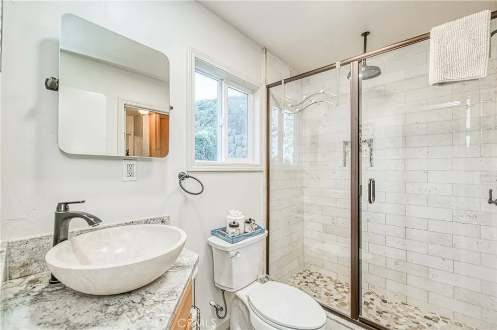 37748 Marina View Drive Bass Lake, CA 93604