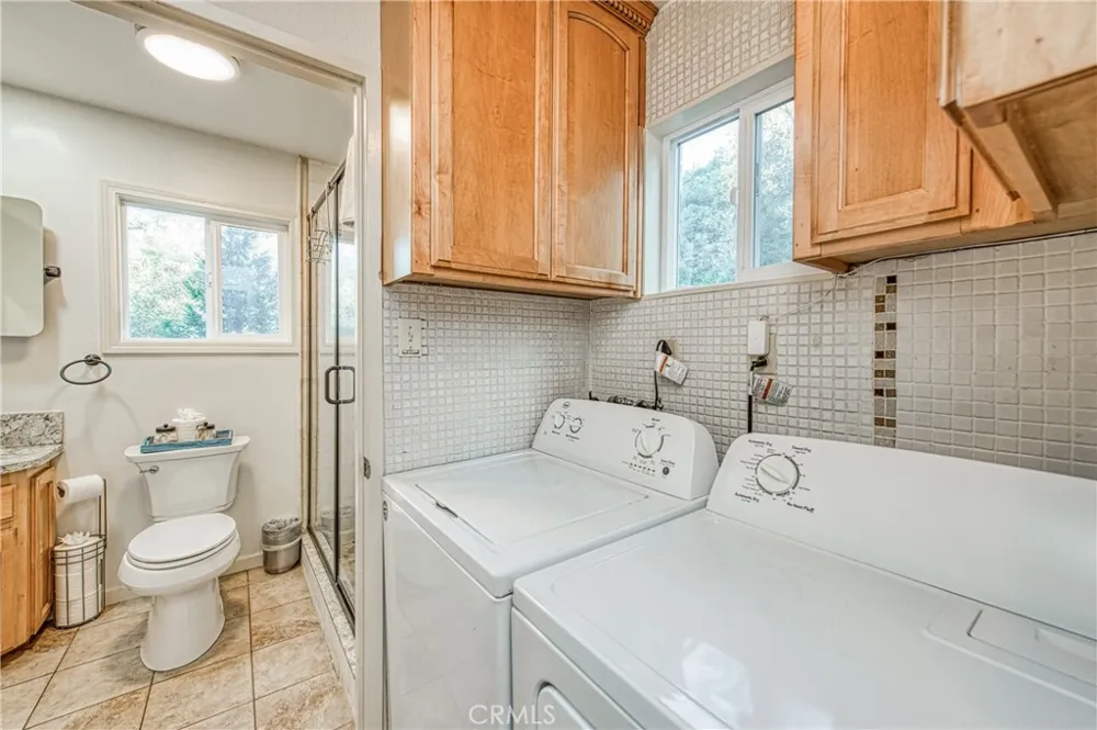 37748 Marina View Drive Bass Lake, CA 93604
