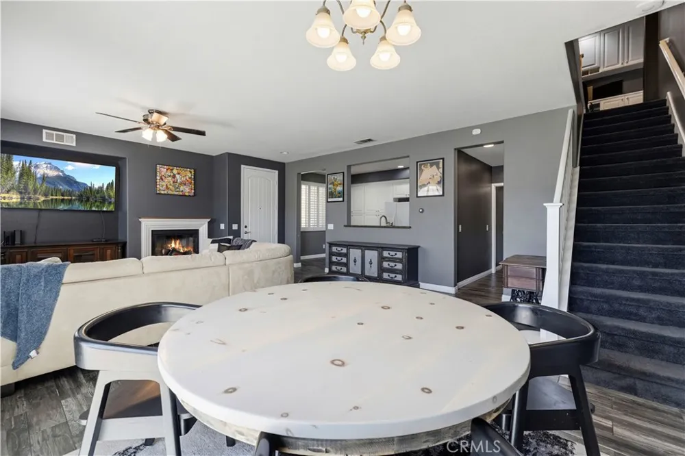 19354 Laroda Lane #165 Saugus, CA 91350