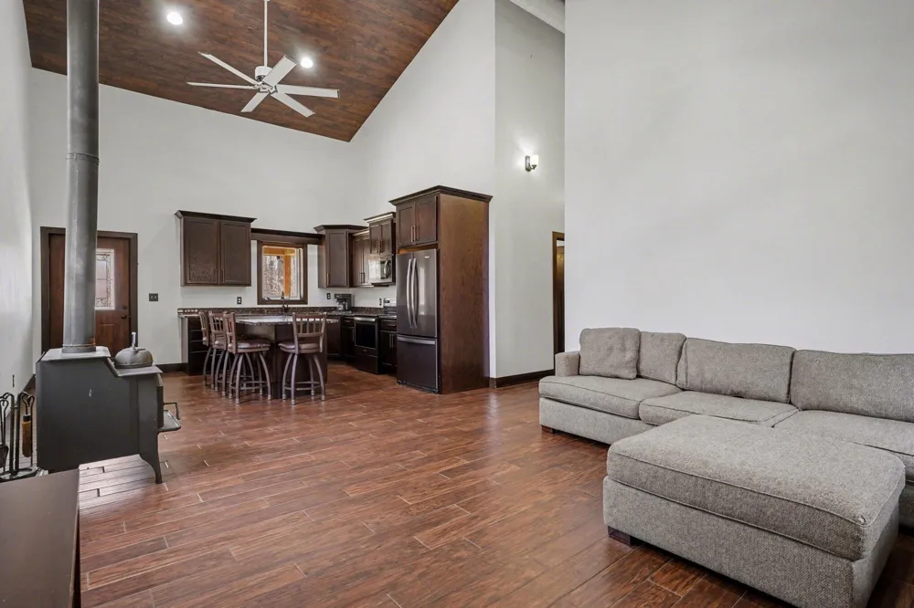 52755 M 43 Bangor, MI 49013