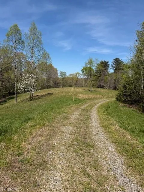 00 seven island Road Danbury, NC 27016