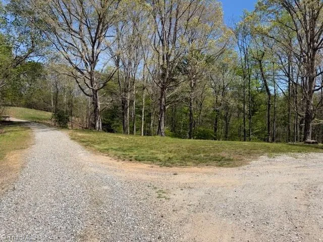 00 seven island Road Danbury, NC 27016