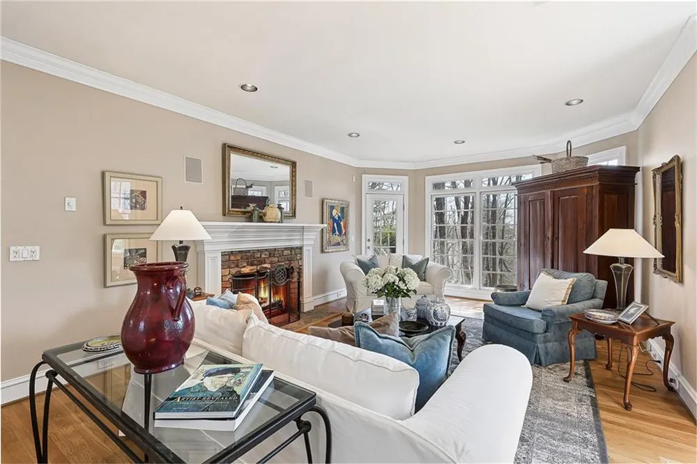 19 Summit Drive E Big Canoe, GA 30143