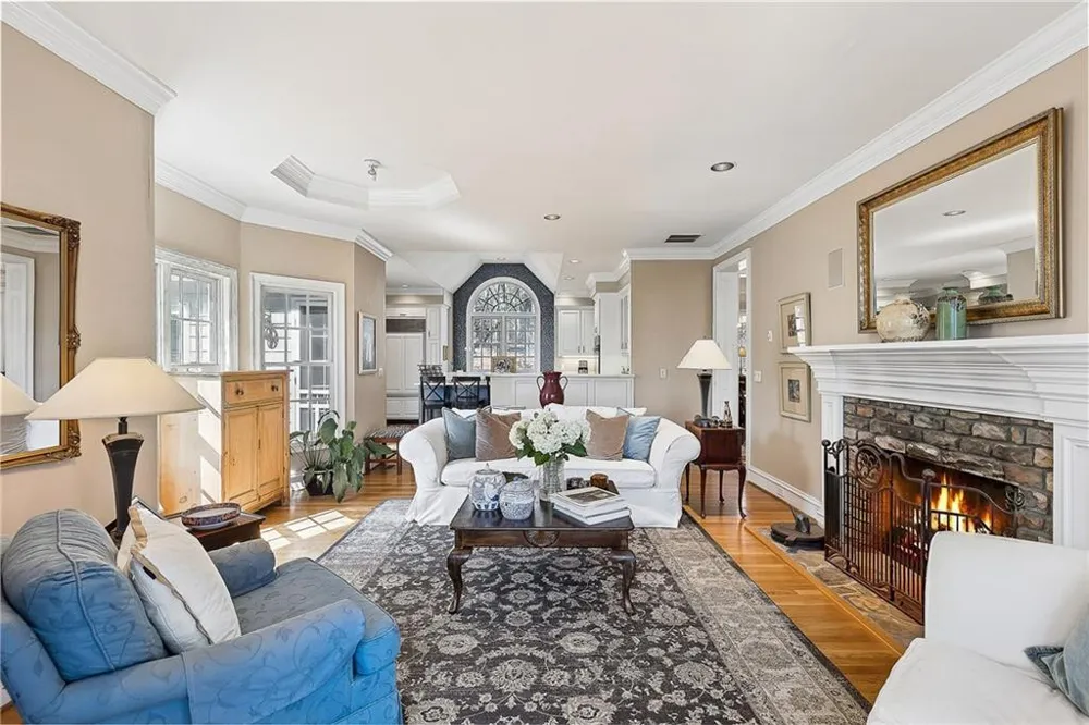 19 Summit Drive E Big Canoe, GA 30143