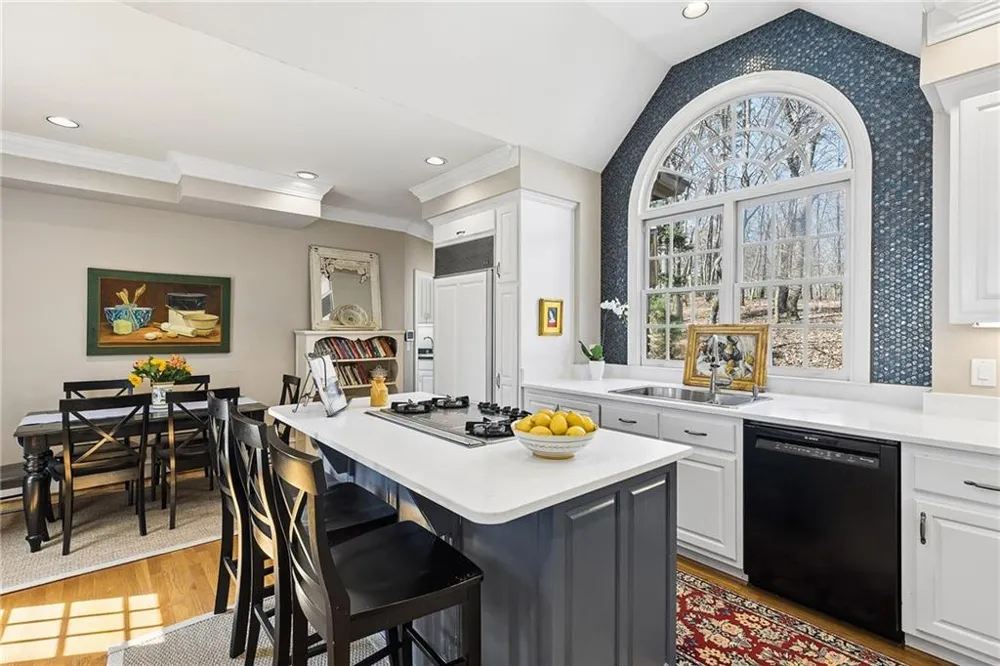 19 Summit Drive E Big Canoe, GA 30143