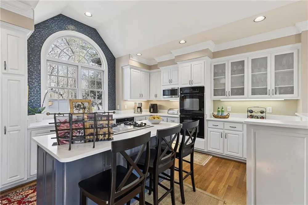 19 Summit Drive E Big Canoe, GA 30143