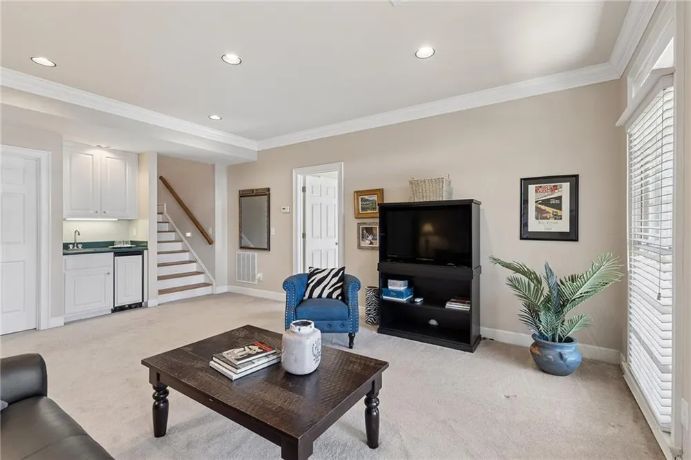 19 Summit Drive E Big Canoe, GA 30143