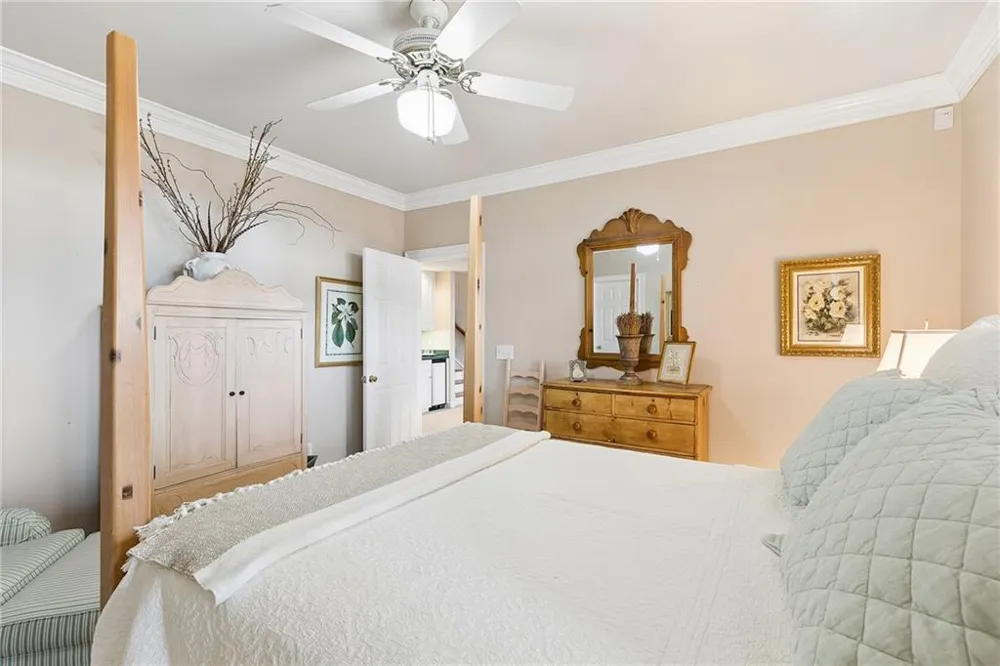 19 Summit Drive E Big Canoe, GA 30143