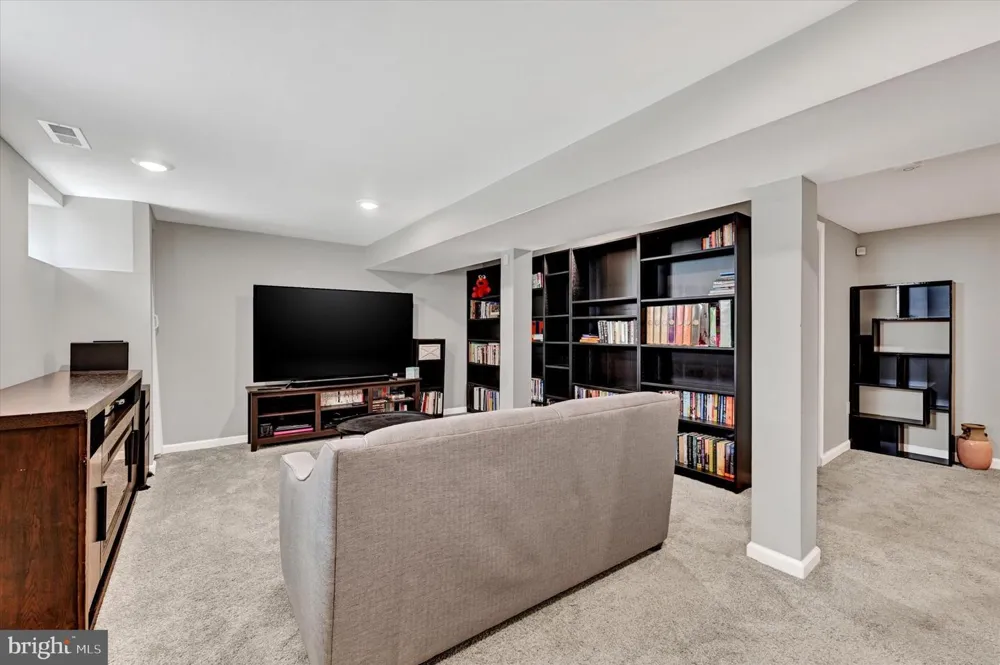 5217 CATALPHA ROAD Baltimore, MD 21214
