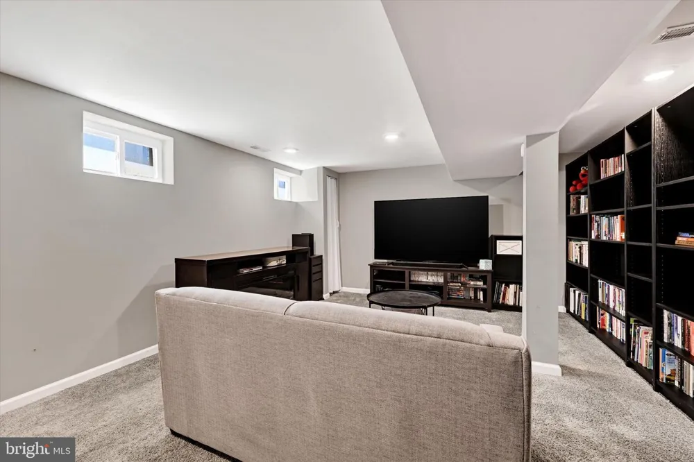 5217 CATALPHA ROAD Baltimore, MD 21214