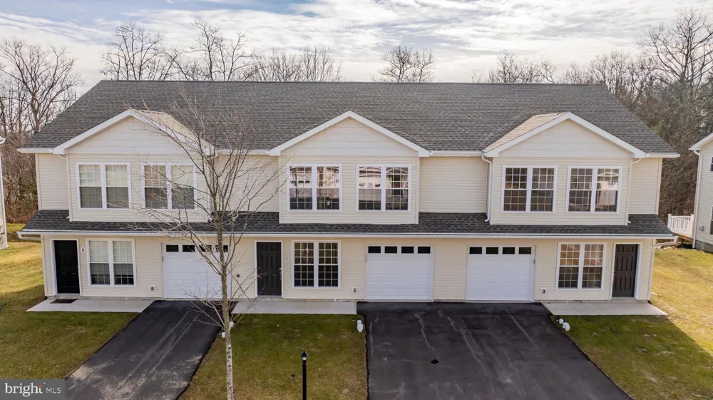 13 NICOLE LANE Hazleton, PA 18202