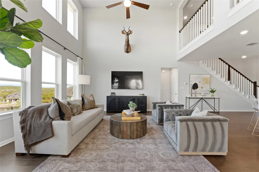 1825 Hazy Hills Loop Dripping Springs, TX 78620
