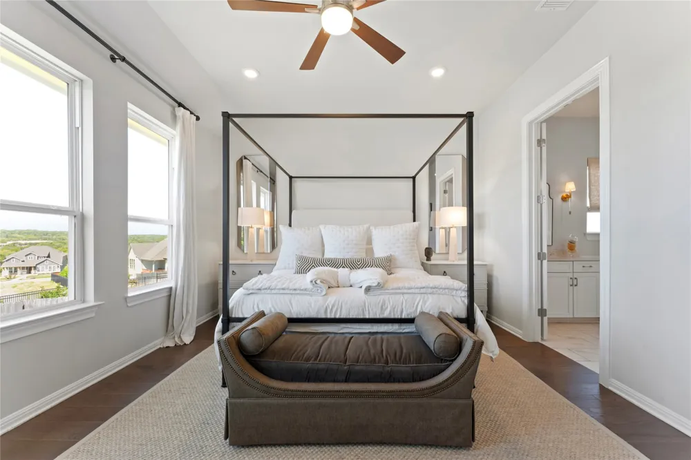 1825 Hazy Hills Loop Dripping Springs, TX 78620