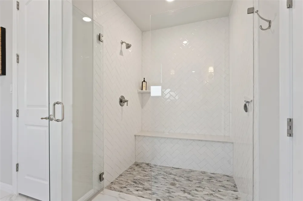 1825 Hazy Hills Loop Dripping Springs, TX 78620