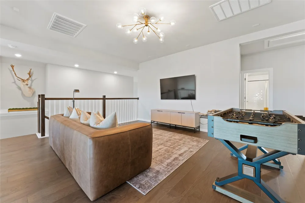 1825 Hazy Hills Loop Dripping Springs, TX 78620