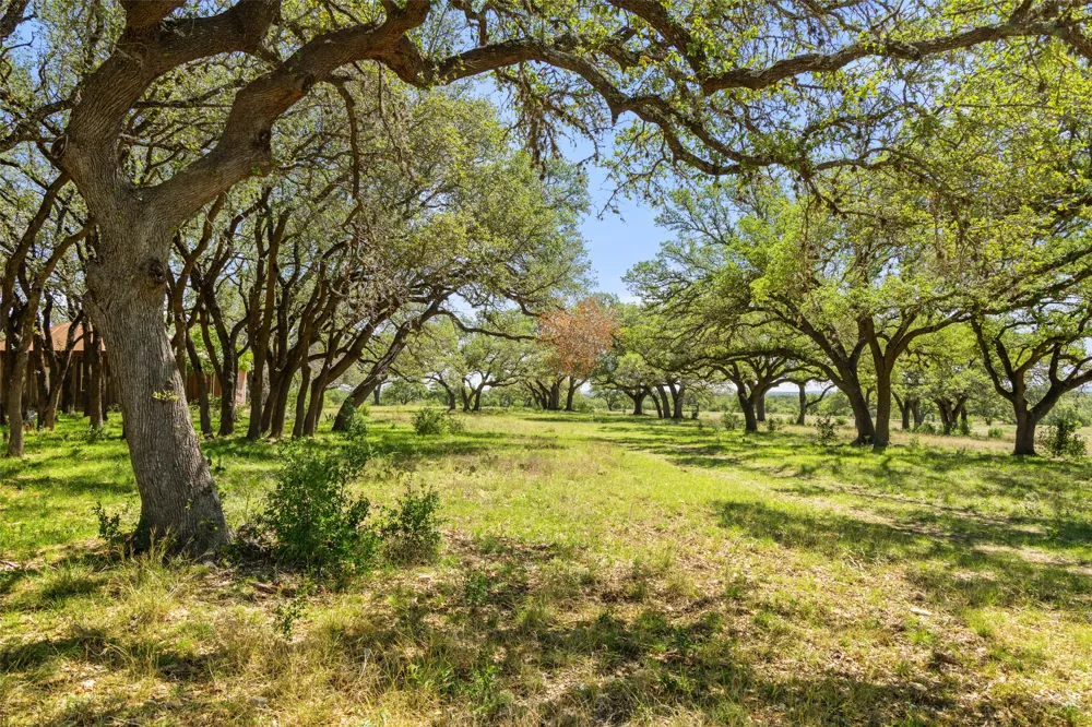 1318 Klett Ranch Road Johnson City, TX 78636