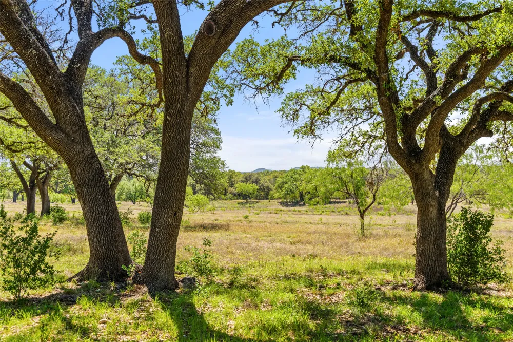 1318 Klett Ranch Road Johnson City, TX 78636