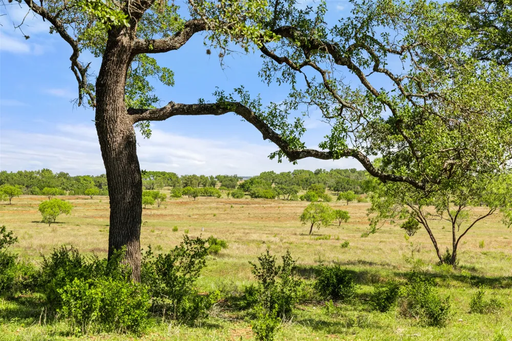 1318 Klett Ranch Road Johnson City, TX 78636