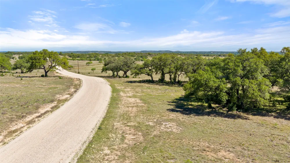 1318 Klett Ranch Road Johnson City, TX 78636