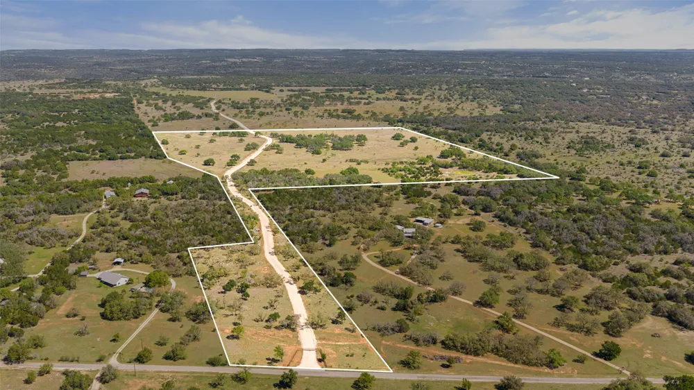 1318 Klett Ranch Road Johnson City, TX 78636