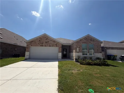 8908 San Carlos