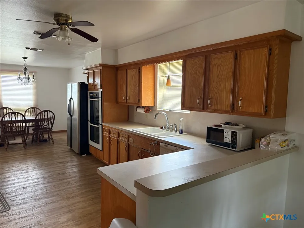 4489 County Road 240 Hallettsville, TX 77964