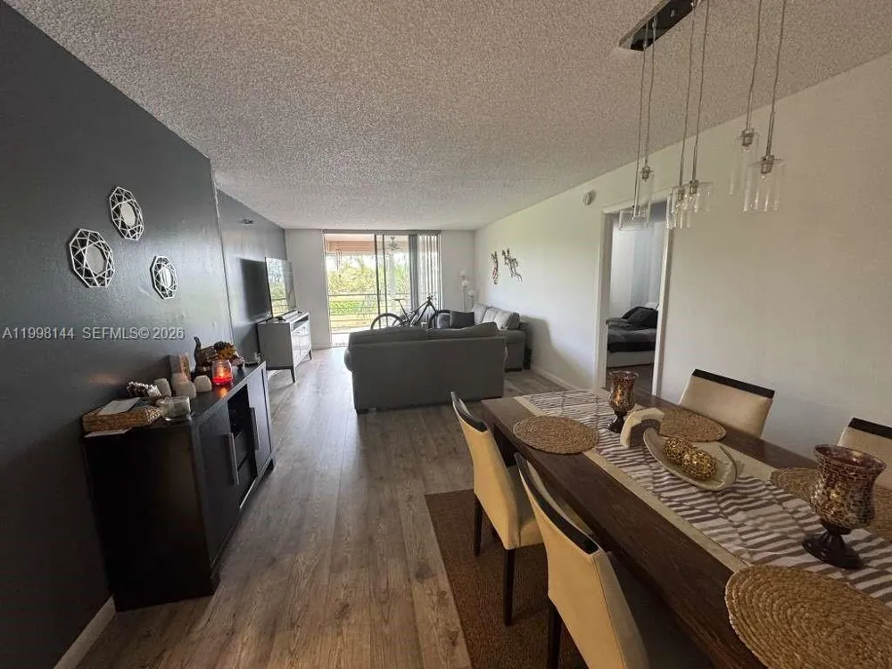 1200 Saint Charles Pl #321 Pembroke Pines, FL 33026