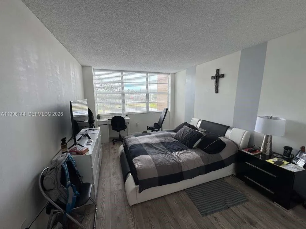 1200 Saint Charles Pl #321 Pembroke Pines, FL 33026