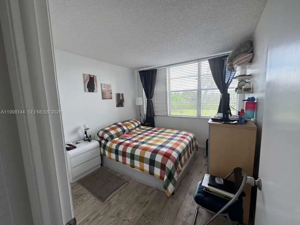 1200 Saint Charles Pl #321 Pembroke Pines, FL 33026