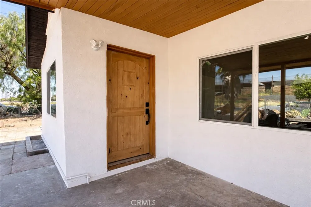420 W K STREET Colton, CA 92324