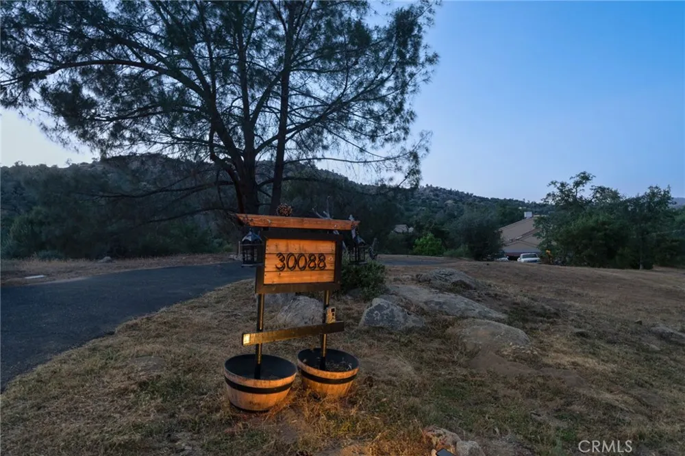 30088 Tioga Coarsegold, CA 93614