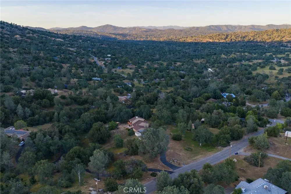 30088 Tioga Coarsegold, CA 93614
