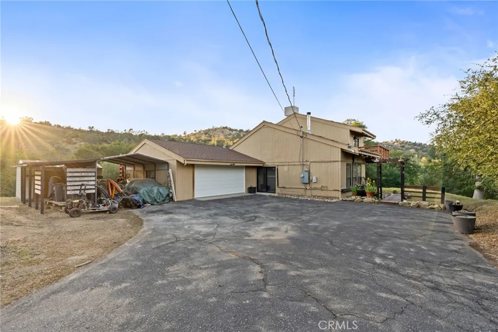 30088 Tioga Coarsegold, CA 93614